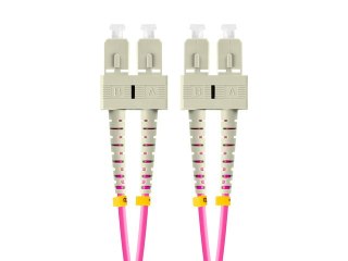 PATCHCORD ŚWIATŁOWODOWY MM SC/UPC-SC/UPC DUPLEX 3.0MM OM4 50/125 LSZH 1M FIOLETOWY LANBERG