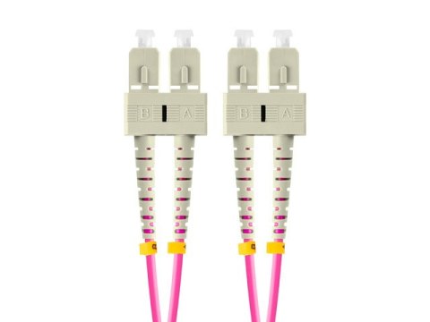 PATCHCORD ŚWIATŁOWODOWY MM SC/UPC-SC/UPC DUPLEX 3.0MM OM4 50/125 LSZH 2M FIOLETOWY LANBERG