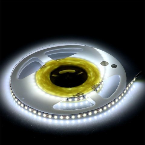 Taśma LED V-TAC SMD3528 600LED IP20 8W/m VT-3528 IP20 3000K 800lm