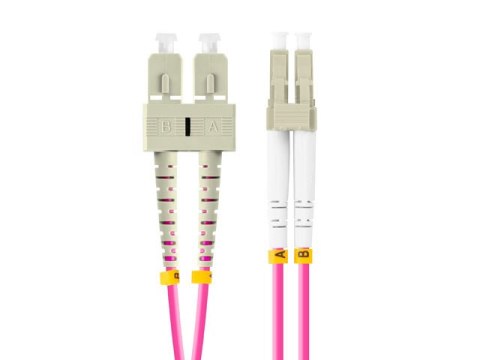 PATCHCORD ŚWIATŁOWODOWY MM LC/UPC-SC/UPC DUPLEX 3.0MM OM4 50/125 LSZH 0.5M FIOLETOWY LANBERG