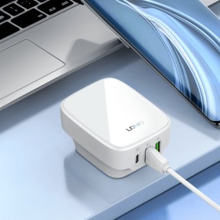 Ładowarka 32W 3 porty USB PD QC Ldnio Q334 white LDNIO