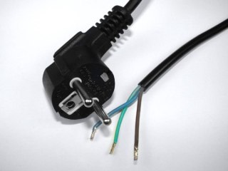 Kabel zasilający montażowy z wtykiem kątowym 5m cz