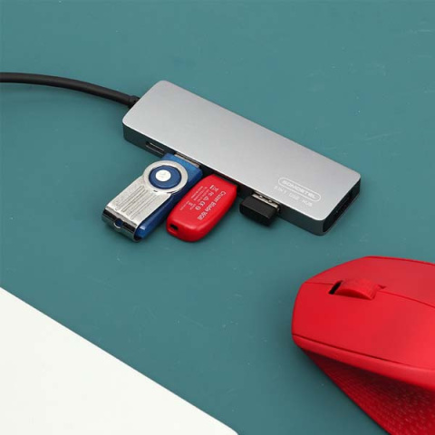 Przejściówka Adaptek Host 4XUSB+TYP-C SMS-BZ09 Rozgałęźnik Somostel