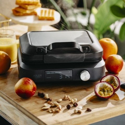 Adler Gofrownica z wyświetlaczem LED