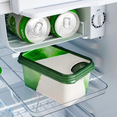 Adler Wolnostojąca lodówka podblatowa 58L| Metalowe drzwi | Regulacja chłodzenia | Agregatowa | Biała