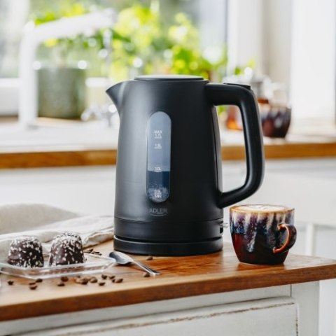 Adler Czajnik elektryczny 1,7 L | STRIX | Płaska grzałka | Automatyczne wyłączanie | czarny