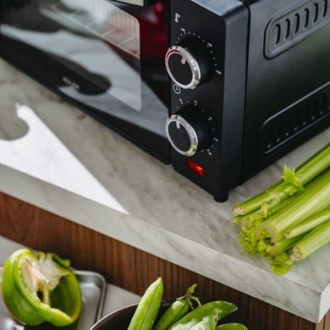 Adler Piekarnik elektryczny 9L | Regulacja temperatury | Minutnik |