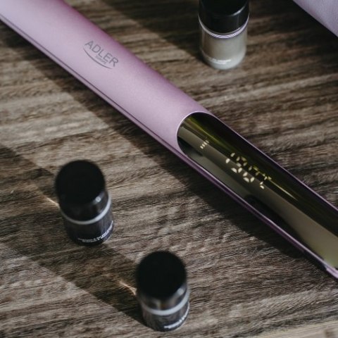 Adler Prostownica do włosów keratynowa | Powłoka ceramiczno-keratynowa | Wyświetlacz LCD | 6 poziomów temp. | Etui + rękawiczka termic