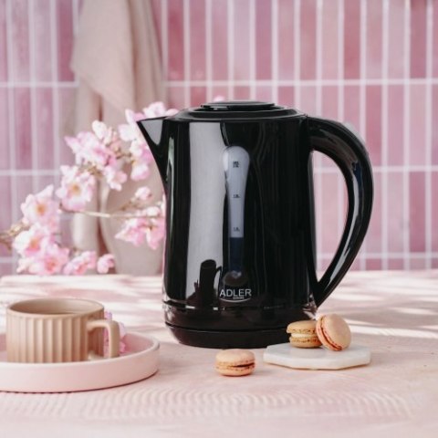 Adler Czajnik plastikowy 2,5 L