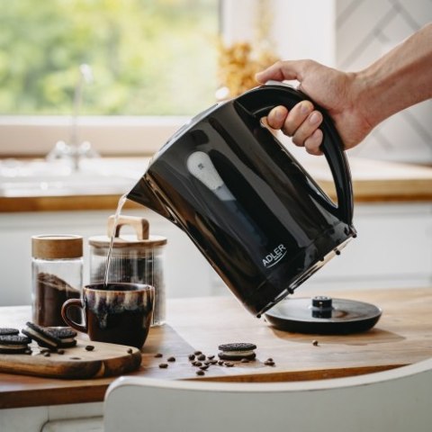 Adler Czajnik plastikowy 2,5 L