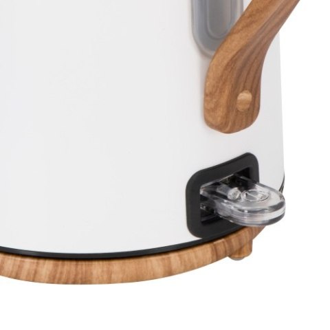 Adler Czajnik elektryczny 1,7 L | STRIX | Automatyczne wyłączanie