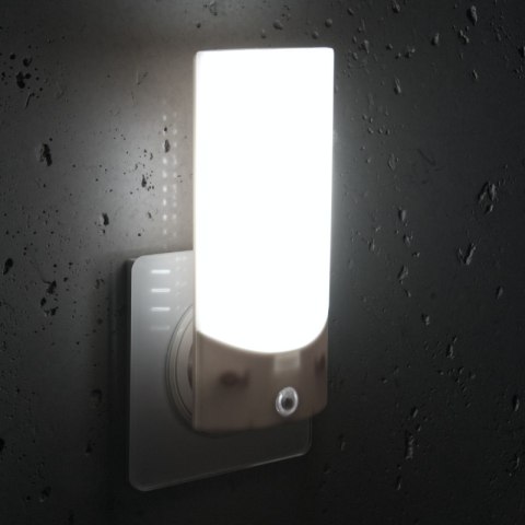 Lampka nocna LED z czujnikiem zmierzchu DPM