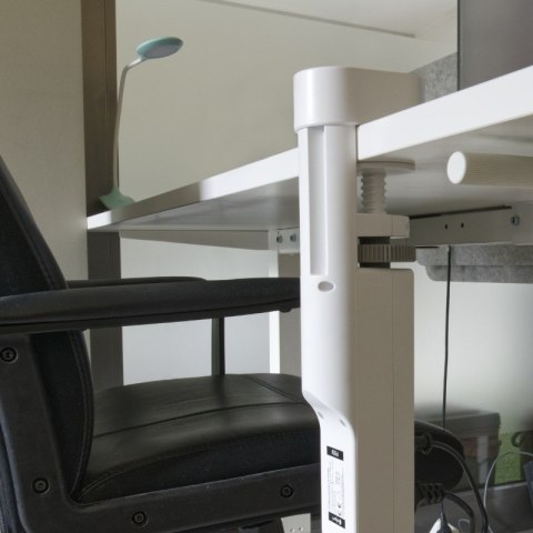 Listwa zasilająca podblatowa, 3 gniazda, 3 x USB, 1,5 m, biała