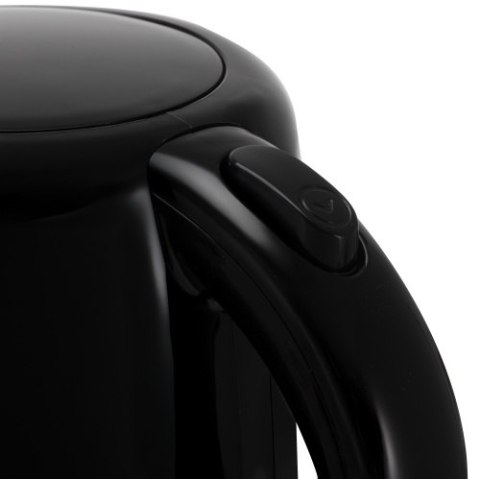 Adler Czajnik elektryczny 1,7L z filtrem antywapiennym i automatycznym wyłączaniem