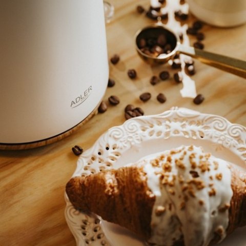 Adler Czajnik elektryczny 1,7 L | STRIX | Automatyczne wyłączanie