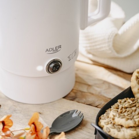 Adler Czajnik elektryczny 0,8L - turystyczny