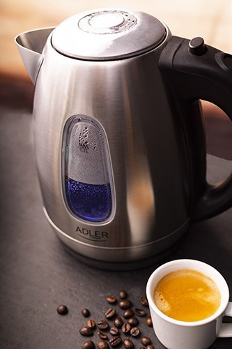 Adler Czajnik metalowy 1,7 L