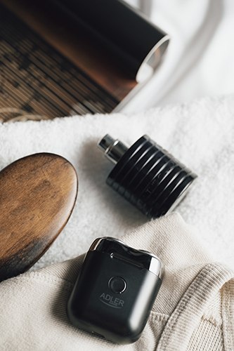 Adler Golarka podróżna 2 głowicowa z USB