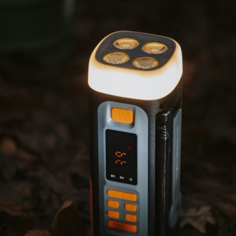 Adler Radio Awaryjne z Panelem Słonecznym, Korbką i Powerbankiem | Bluetooth 5.0 | Latarka LED 4W | 4500 mAh