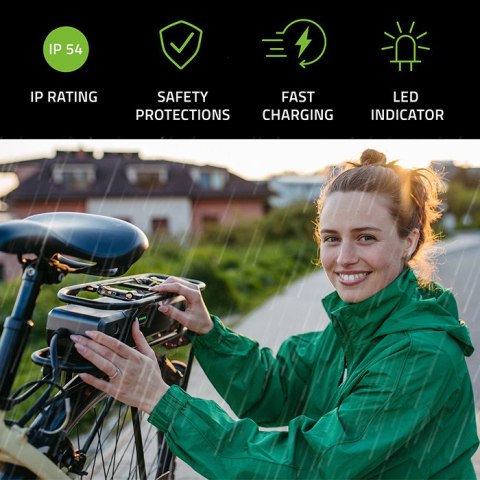 Qoltec Szybka Ładowarka do roweru skutera elektrycznego 36V | 42V | 2A | 5.5*2.5 | wodoodporna +kabel zasilający