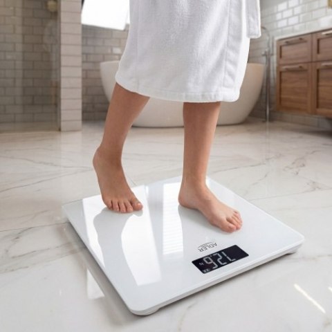 Adler Waga Łazienkowa USB-C, Akumulatorowa, 180 kg, Dokładność 100 g