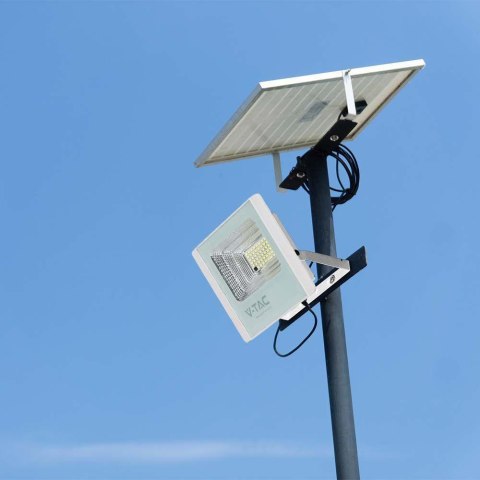Projektor LED solarny V-TAC 40W biały IP65 pilot timer VT-200W 6400K 3100lm