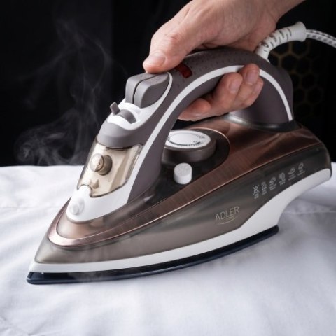 Adler Żelazko ceramiczne 3000 W