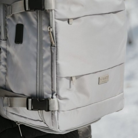 Camry Plecak Biznesowo-Sportowy On-Board Free Size 40x20x30 cm, 24L, 3 Komory, 11 Kieszeni, Laptop 17"